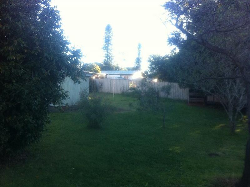 9 Esmond Street, Rockville QLD 4350