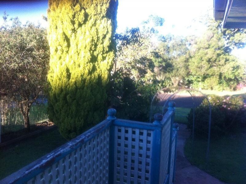 9 Esmond Street, Rockville QLD 4350