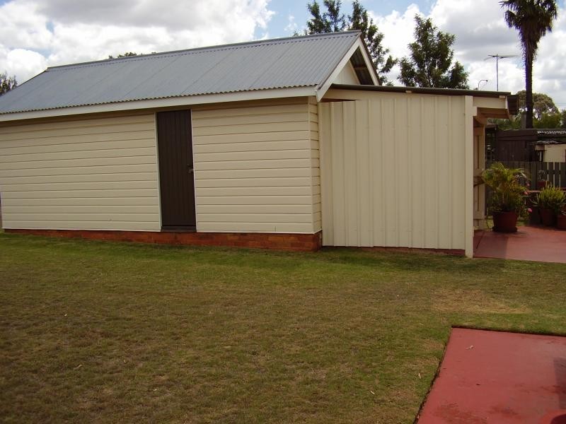 3 Blackdown Street, Harristown QLD 4350
