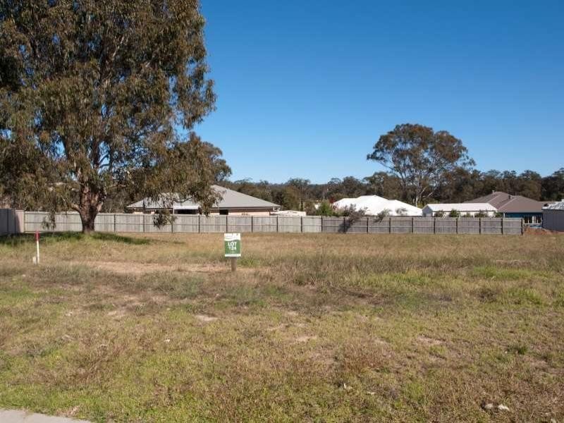 Naomi Drive, Jane Street, Crows Nest QLD 4355