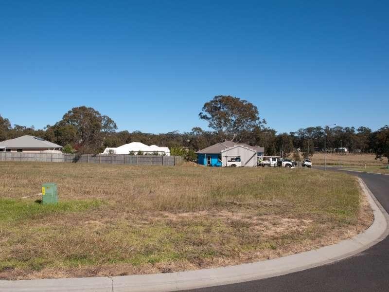 Naomi Drive, Jane Street, Crows Nest QLD 4355