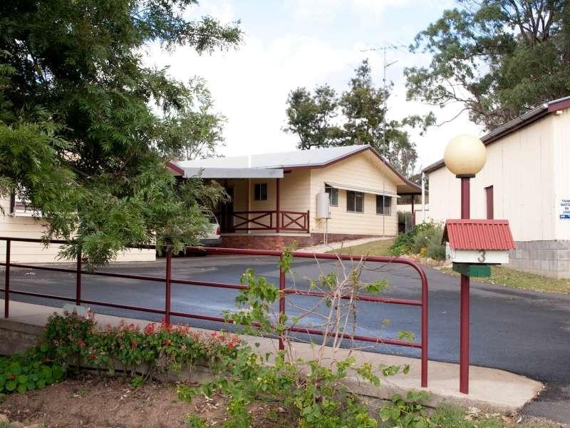 3 William Street, Crows Nest QLD 4355