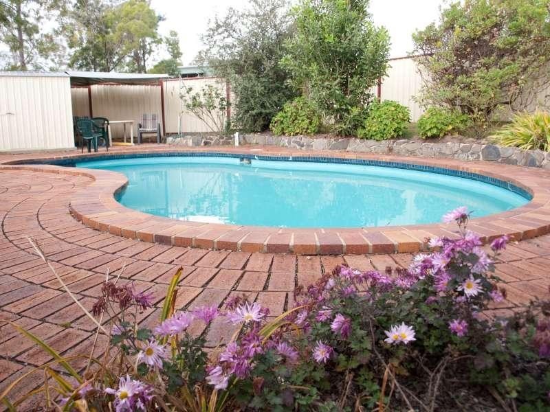 3 William Street, Crows Nest QLD 4355