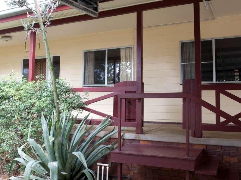 3 William Street, Crows Nest QLD 4355