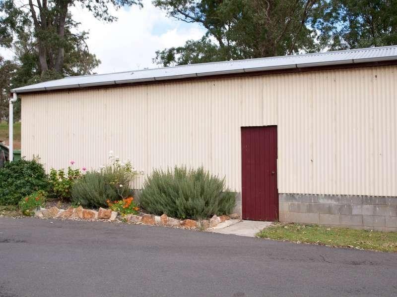 3 William Street, Crows Nest QLD 4355
