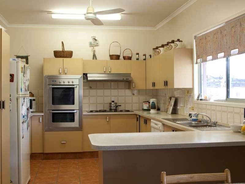3 William Street, Crows Nest QLD 4355