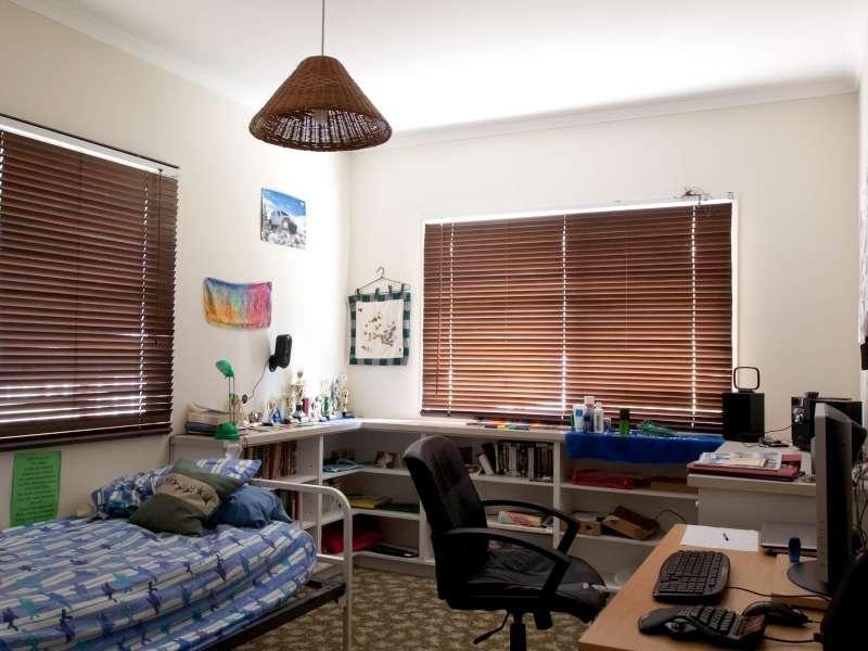 3 William Street, Crows Nest QLD 4355