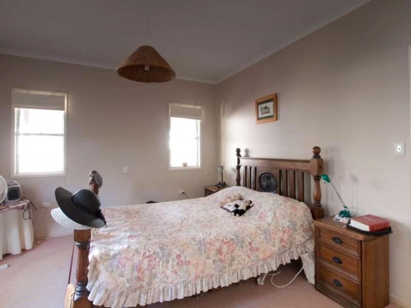 3 William Street, Crows Nest QLD 4355