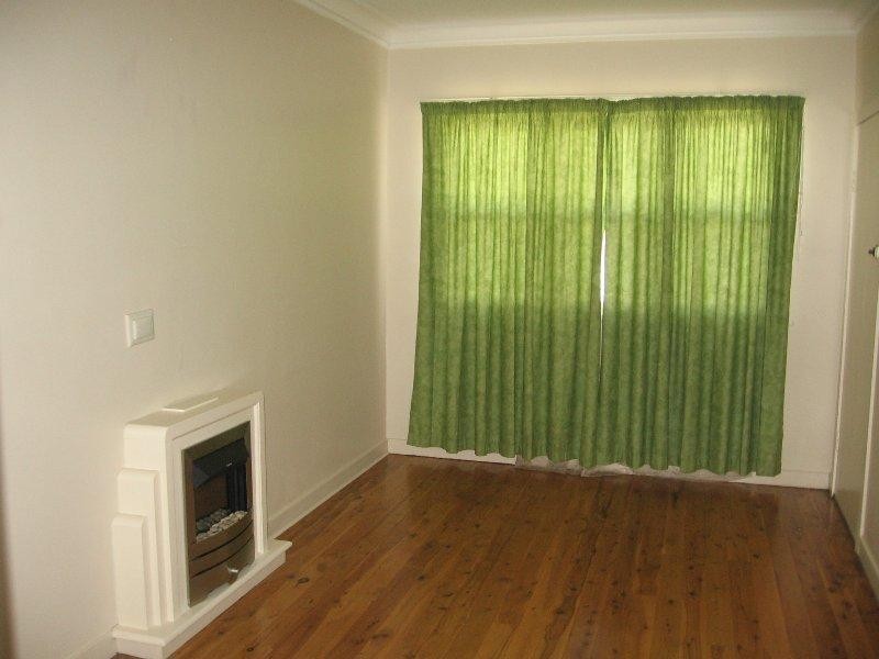 B/7 Hursley Road, Newtown QLD 4350