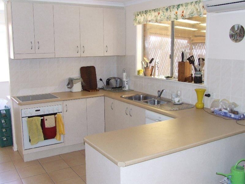 7 Lyndhurst Court, Newtown QLD 4350
