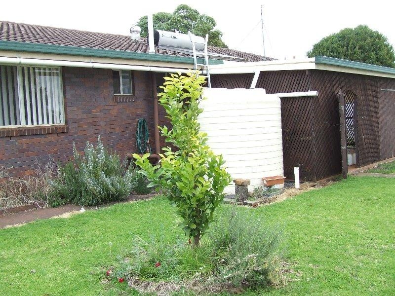 7 Lyndhurst Court, Newtown QLD 4350