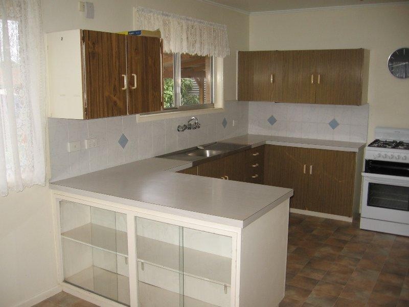 74 Debra Street, Centenary Heights QLD 4350