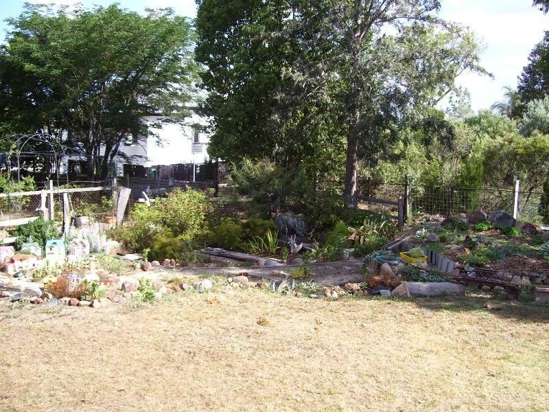 35 Alfred Street, Nanango QLD 4615