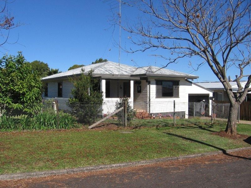 20 Chamberlain Street, North Toowoomba QLD 4350