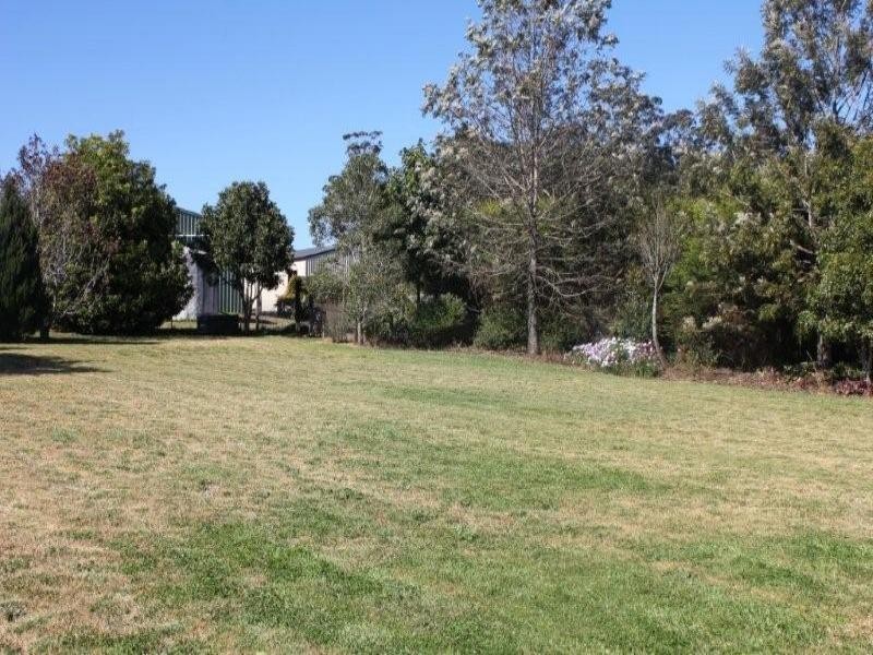 6 McLachlan Drive, Highfields QLD 4352