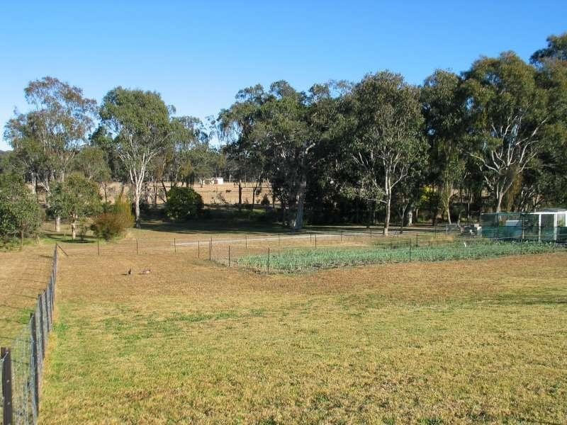 5 Parkland Drive, Crows Nest QLD 4355