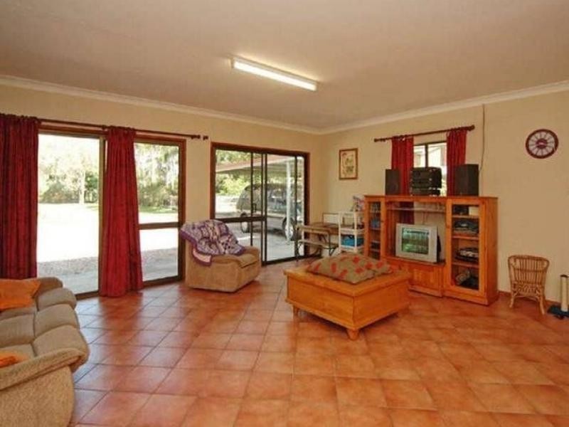 50 Grant Rd, Morayfield QLD 4506