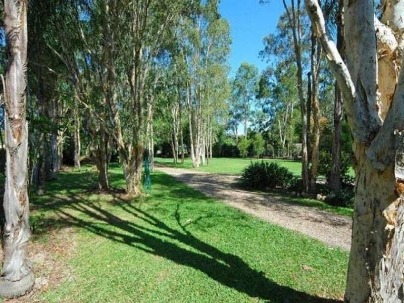 50 Grant Rd, Morayfield QLD 4506