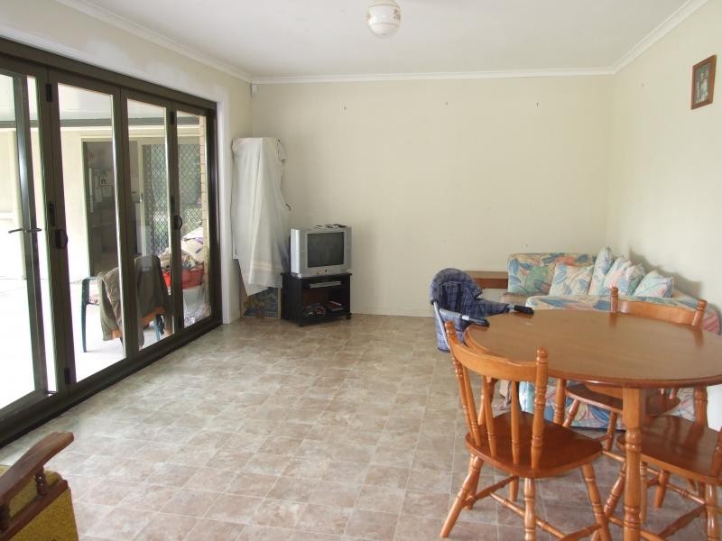 18 Jean Rd, Morayfield QLD 4506