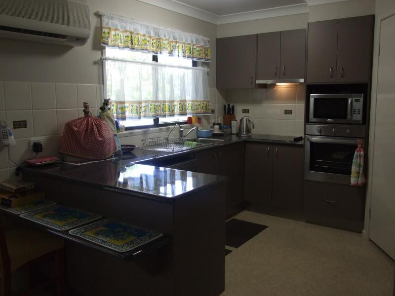 18 Jean Rd, Morayfield QLD 4506