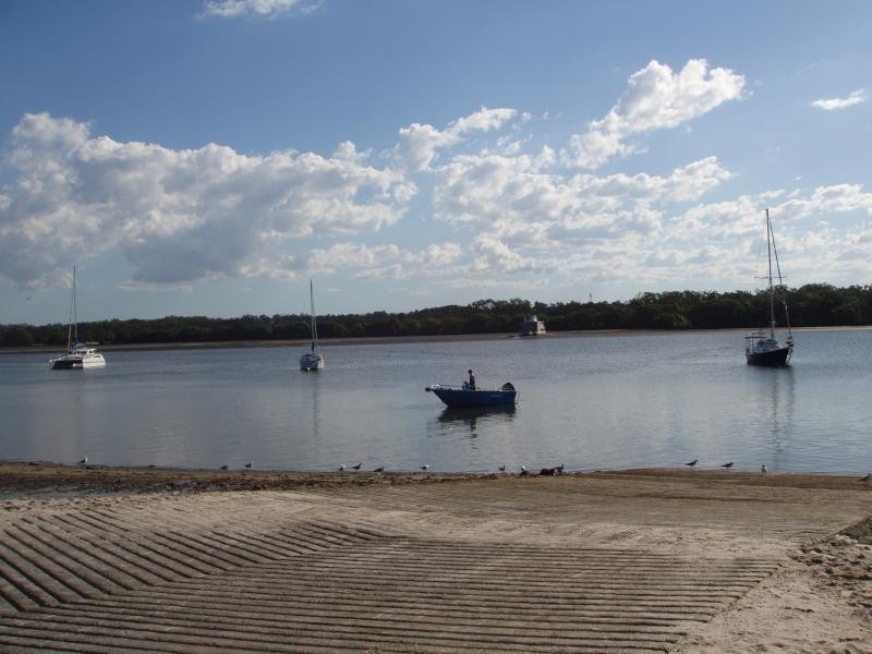 28 Dwyer Street, Beachmere QLD 4510