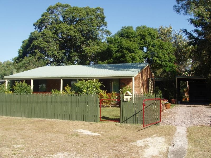 28 Dwyer Street, Beachmere QLD 4510