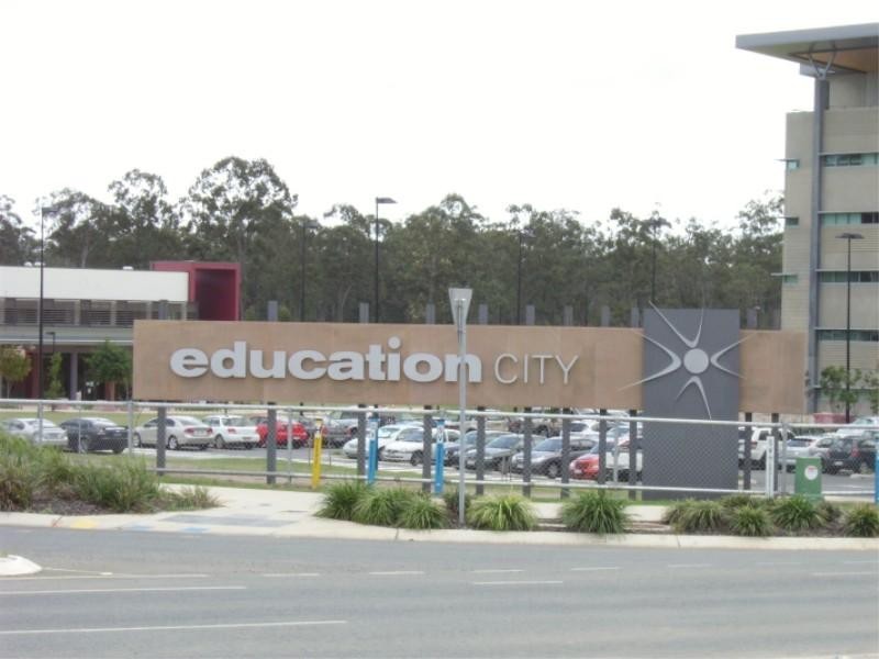 Springfield Lakes QLD 4300