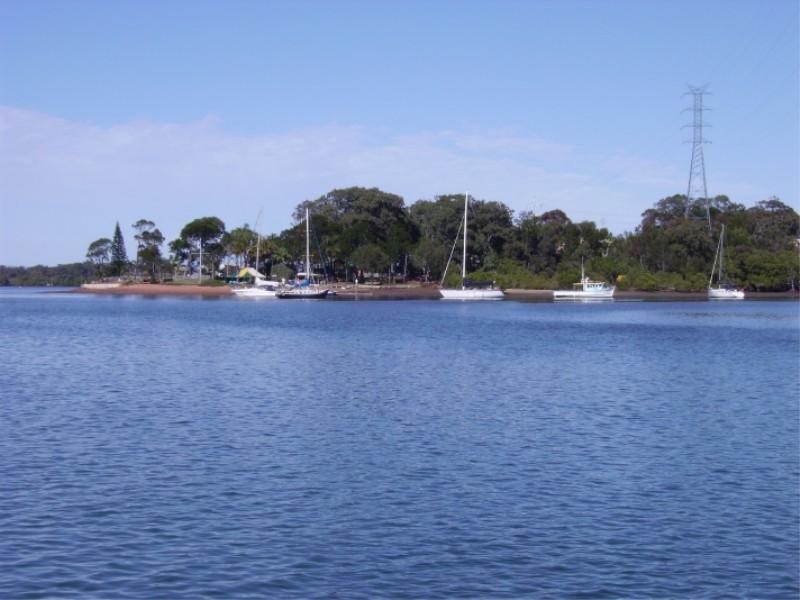 42 Villa-Wood Road, Russell Island QLD 4184