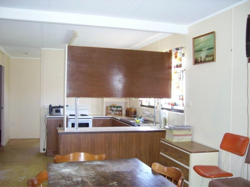 6 Pao Pao Rd, Russell Island QLD 4184