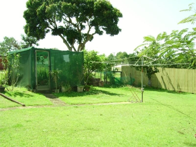 6 Pao Pao Rd, Russell Island QLD 4184