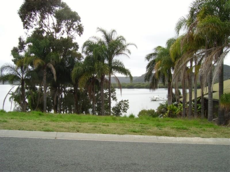 6 Schooner Street, Russell Island QLD 4184