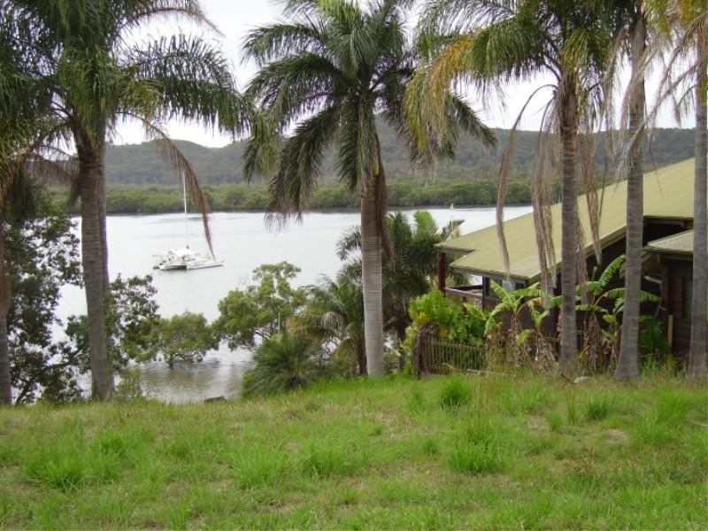 6 Schooner Street, Russell Island QLD 4184