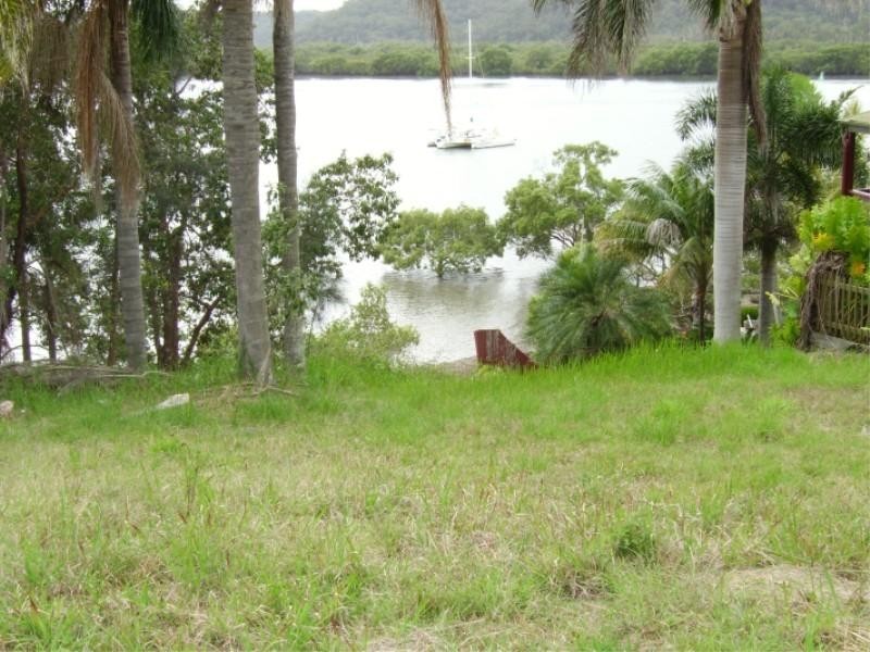 6 Schooner Street, Russell Island QLD 4184