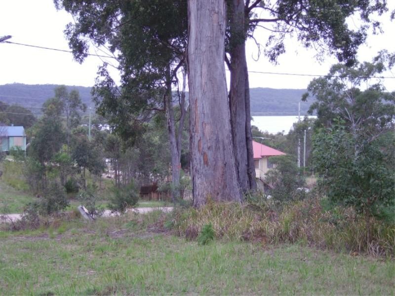 8 Seaview Street, Russell Island QLD 4184