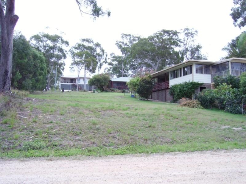 8 Seaview Street, Russell Island QLD 4184