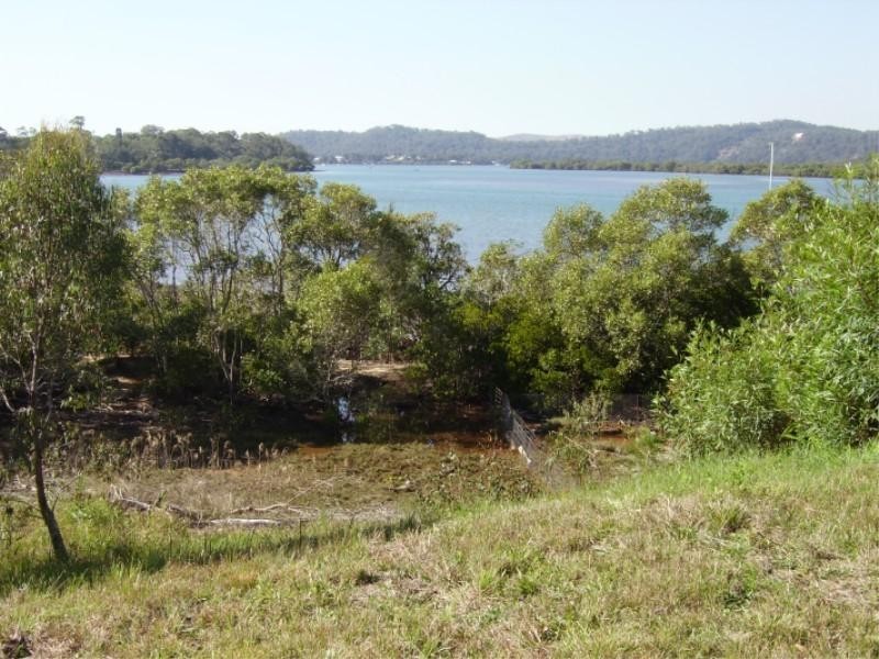 24 Schooner Street, Russell Island QLD 4184