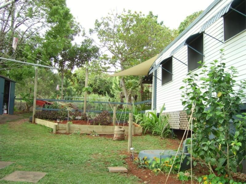 2 Aimeo Esplanade, Russell Island QLD 4184