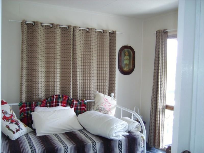 2 Aimeo Esplanade, Russell Island QLD 4184