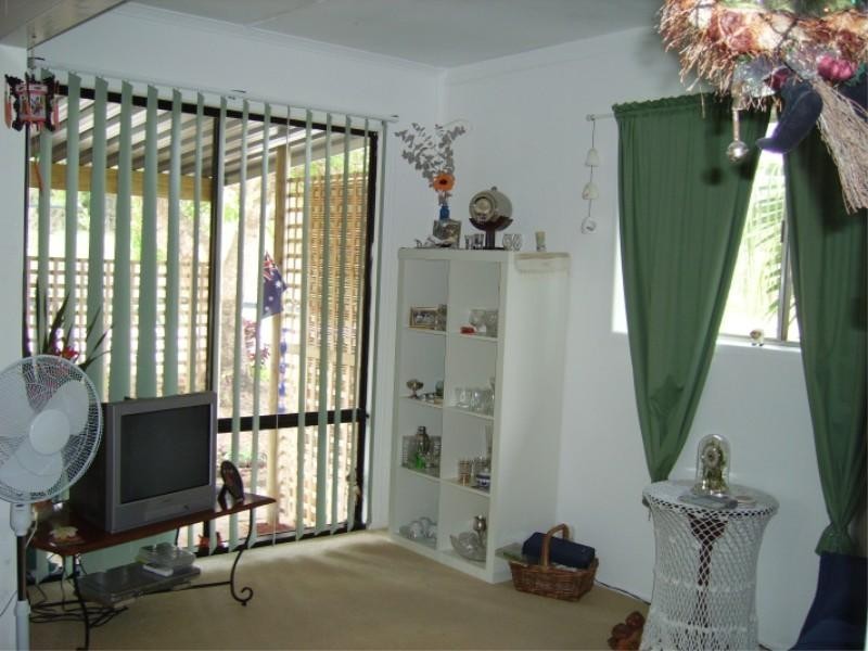 2 Aimeo Esplanade, Russell Island QLD 4184