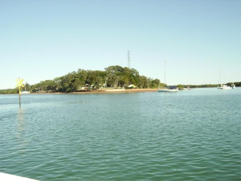 9 Stradbroke Drive, Russell Island QLD 4184