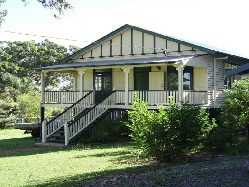 12 Thompson Esp, Russell Island QLD 4184