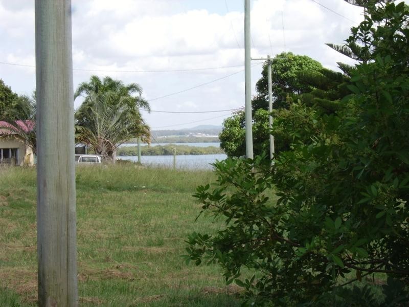 9 Panorama Av, Russell Island QLD 4184