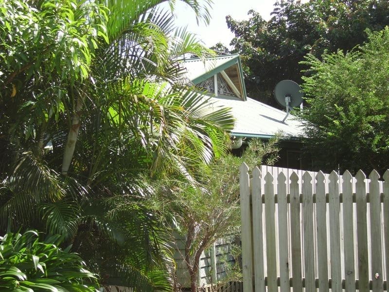 9 Panorama Av, Russell Island QLD 4184
