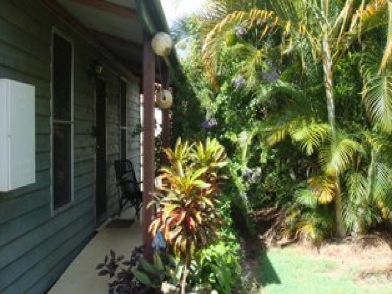 9 Panorama Av, Russell Island QLD 4184