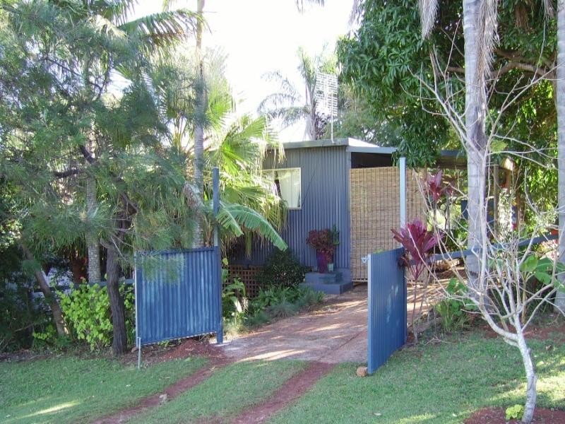 2 Aimeo Esplanade, Russell Island QLD 4184