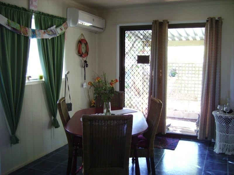 2 Aimeo Esplanade, Russell Island QLD 4184