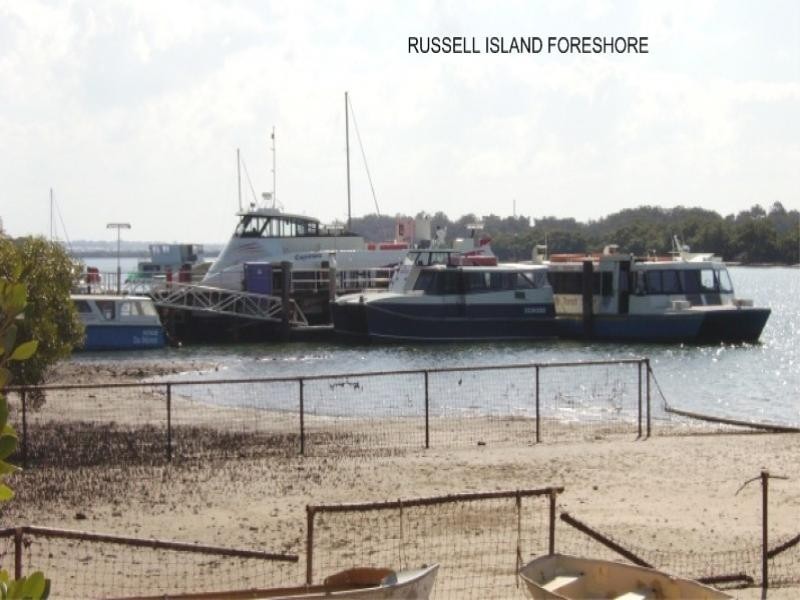 2 Aimeo Esplanade, Russell Island QLD 4184