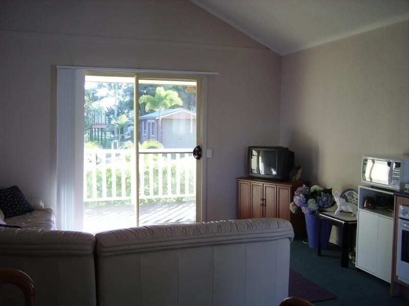 6 Guthrie Street, Russell Island QLD 4184