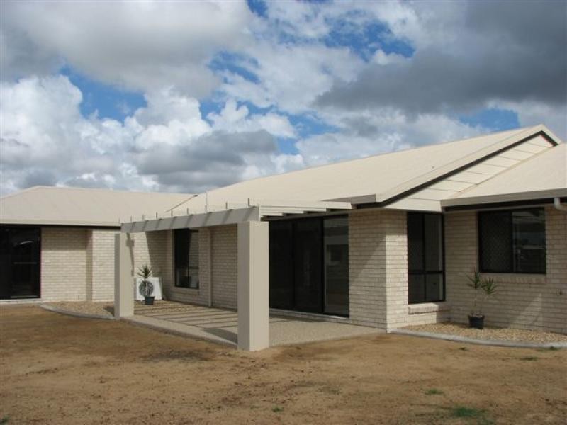 4 Kerrie Meares Cr, Gracemere QLD 4702