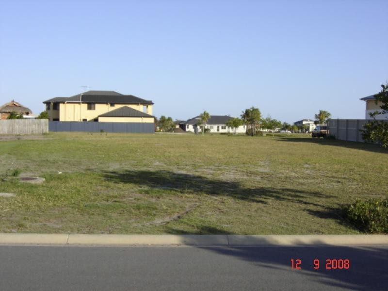 35 Raptor Pde, Banksia Beach QLD 4507